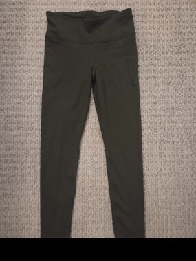 GAP High-Waist Leggings in Olive